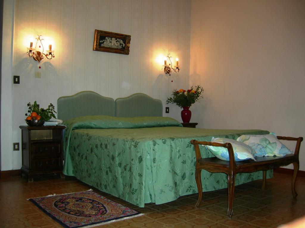 Hotel Villa San Donino تْشيتّا دي كاستيلّو الغرفة الصورة