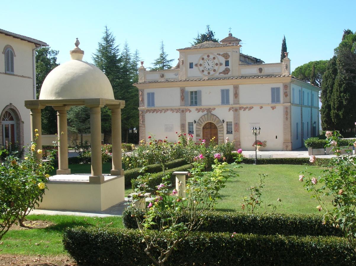 Hotel Villa San Donino تْشيتّا دي كاستيلّو المظهر الخارجي الصورة